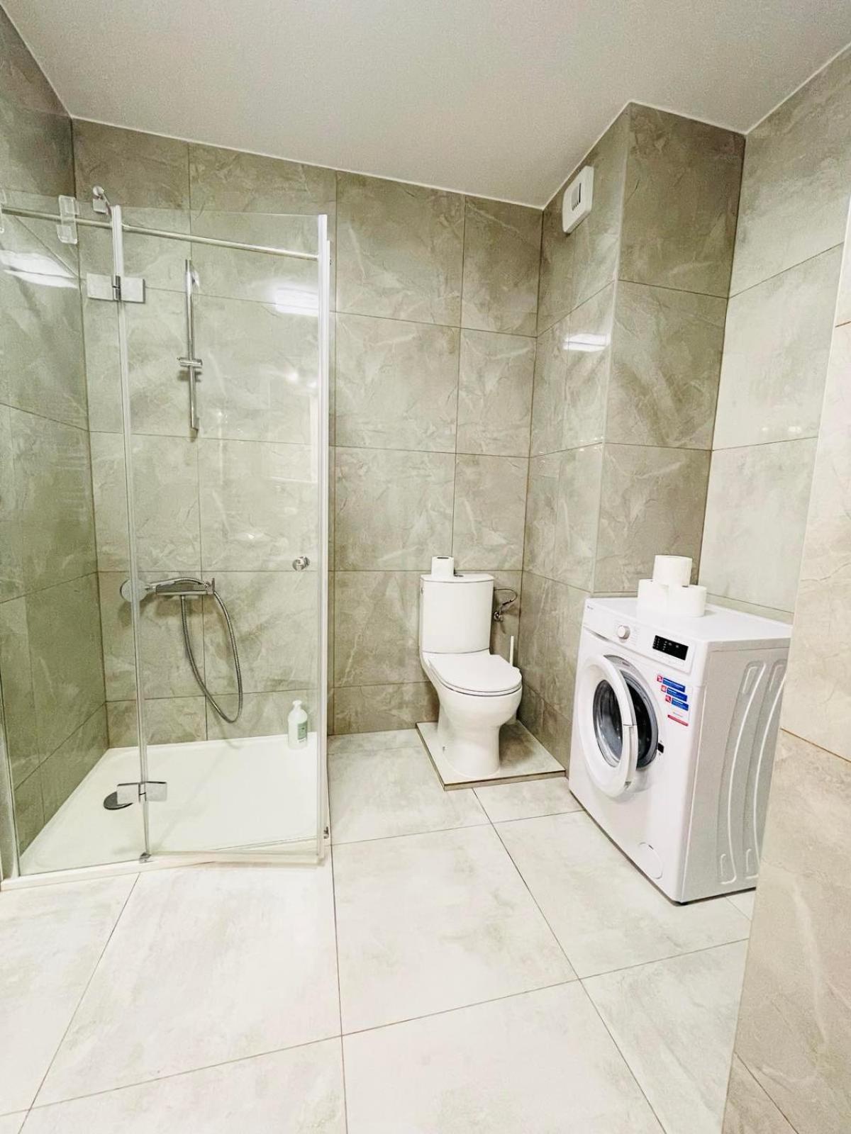 Appartement Aleja Powstancow Wielkopolskich à Szczecin Extérieur photo