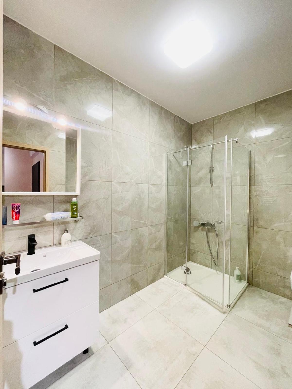 Appartement Aleja Powstancow Wielkopolskich à Szczecin Extérieur photo